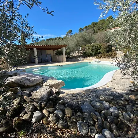 La Maison Dans L'olivette Holiday home Oraison